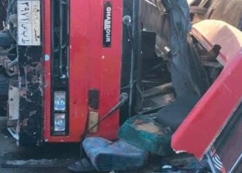 الصحة: إصابة 25 مواطنًا في حادث انقلاب ميني باص تابع لوزارة الشباب والرياضة بطريق العاصمة الإدارية