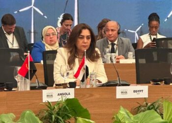 وزيرة التنمية المحلية تشارك في حوار المائدة المستديرة حول “التحول في مجال الطاقة”