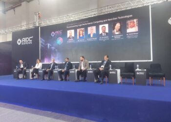 خبراء يرسمون مستقبل التبريد السائل ومراكز بيانات الذكاء الاصطناعي في ندوة هامة بمؤتمر AIDC