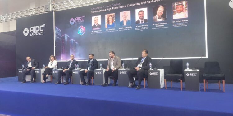 خبراء يرسمون مستقبل التبريد السائل ومراكز بيانات الذكاء الاصطناعي في ندوة هامة بمؤتمر AIDC
