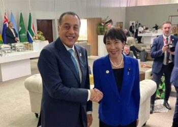 رئيس الوزراء يلتقى رئيسة وزراء اليابان