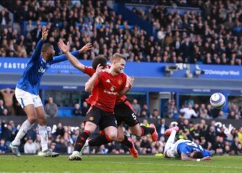 مانشستر يونايتد يستضيف إيفرتون فى مواجهة قوية بالدوري الإنجليزي