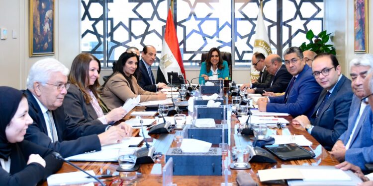 الدكتورة منال عوض تترأس الاجتماع ال ٦٩ لمجلس إدارة جهاز شئون البيئة