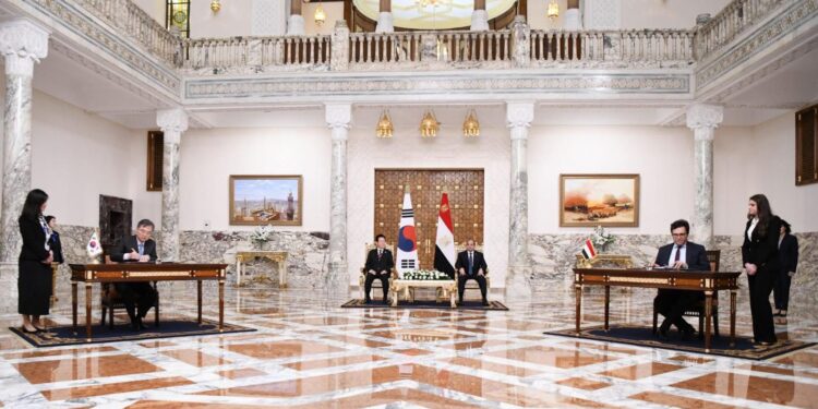 وزير الثقافة: بروتوكول التعاون الموقع مع كوريا الجنوبية خطوة لتعزيز الشراكة الثقافية بين البلدين