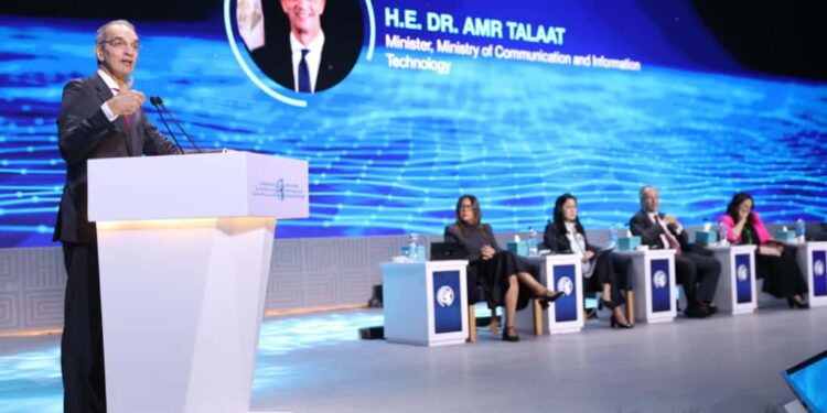 عمرو طلعت: الذكاء الاصطناعى أداة لتعزيز كفاءة الإنتاج وتحقيق التنمية البشرية في مصر”