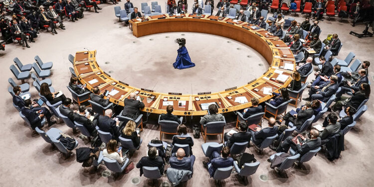 مجلس الأمن يعتمد إنشاء قوة دولية مؤقتة في غزة