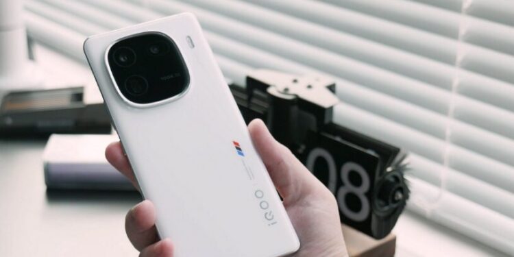 تحديث OriginOS 6 التجريبي لتلك الهواتف أصبح متاحًا.. إليك كيفية التثبيت