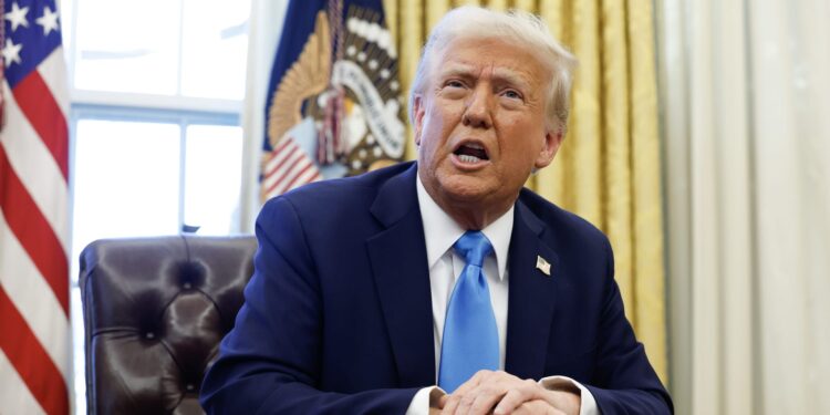 ترامب: المخزون الحالي من الأسلحة النووية يكفي لتفجير الكوكب 150 مرة