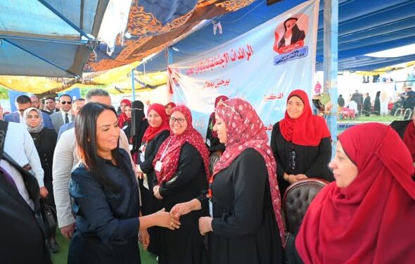 وزيرة التضامن الاجتماعي تلتقي الرائدات الاجتماعيات بمحافظة الوادي الجديد