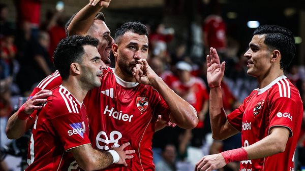 بن شرقي يسجل للأهلي في شباك الزمالك قبل نهاية الشوط الأول