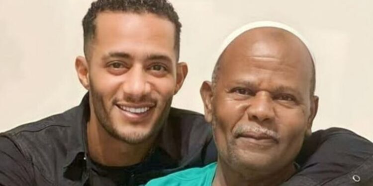 وفاة والد الفنان محمد رمضان
