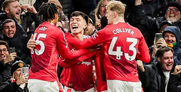 مانشستر يونايتد يتحدي كريستال بالاس فى مواجهة صعبة بالدورى الإنجليزي