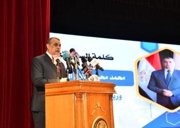 وزير الدولة للإنتاج الحربي يشهد مراسم الاحتفال بالعيد الـ ( 71 ) للإنتاج الحربي