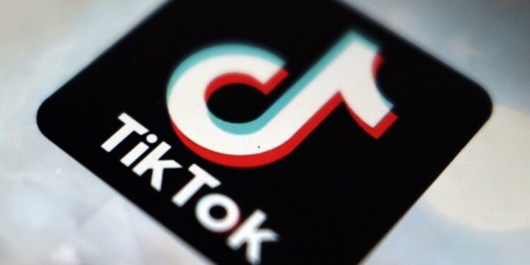 FILE - The TikTok app logo appears in Tokyo on Sept. 28, 2020. The social media app shared its list of top 100 videos, creators and trends in America in 2020. (AP Photo/Kiichiro Sato, File) تيك توك تشدد إجراءات السلامة الرقمية في الوطن العربي.. حذف 19 مليون فيديو مخالف خلال الربع الثاني من 2025