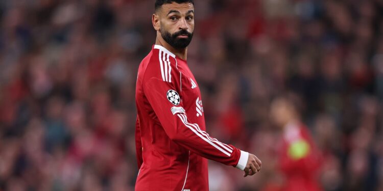 غضب محمد صلاح يهز ليفربول.. أزمة تتصاعد واستبعاد من الأبطال بعد تصريحات نارية