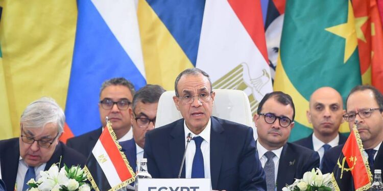 وزير الخارجية يستعرض رؤية مصر للأمن والتنمية في أفريقيا خلال المؤتمر الوزاري الثاني لمنتدى الشراكة الروسية-الأفريقية
