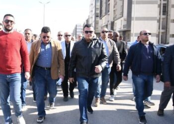 وزير الإسكان يتفقد مشروعات “جنة” و “ديارنا” و”دار مصر” بالقاهرة الجديدة