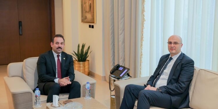 رئيس جهاز مستقبل مصر يجتمع بالرئيس التنفيذي لـ«تنظيم الاتصالات» لبحث دعم البنية التحتية الذكية للمشروعات التنموية