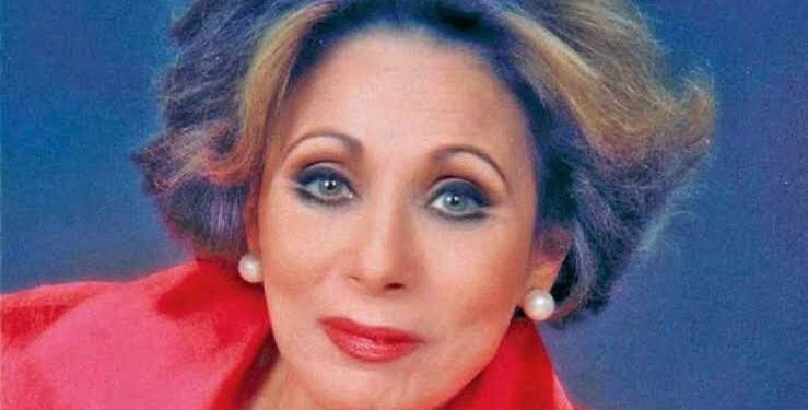 لبنى عبد العزيز تنفي شائعة تعرضها لوعكة صحية وتطمئن جمهورها: «أنا بخير وكنت في حفلة أمس»