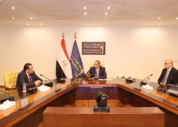 وزارة الاتصالات وأورنچ مصر توقعان مذكرة تفاهم لتعزيز خدمات التشخيص عن بُعد في القرى والمناطق الحدودية