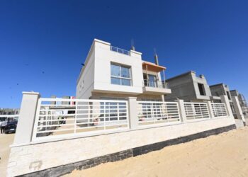 وزير الإسكان يتفقد مشروعي M8 by the lake وبوغاز توصيل المياه لبحيرة نيو مارينا