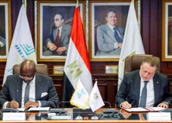 البنك المركزي المصري وبنك التصدير والاستيراد الإفريقي يوقعان مذكرة تفاهم لإنشاء بنك للذهب في مصر