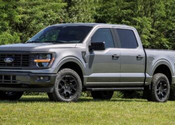 فورد تتعاون مع الشرطة لحماية شاحنات F-150 من السرقة