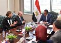 وزير الصحة يلتقي وفد شركة «كلينيلاب» لبحث سبل التعاون في مراقبة مياه الشرب والصرف الصحي