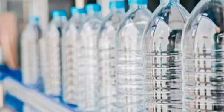 أول رد من سلامة الغذاء بشأن المياه المعبأة في مصر