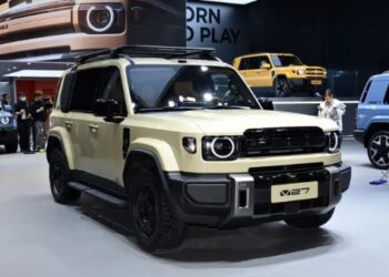 شركة شيري تكشف عن طرازها الجديد شيري iCar V27