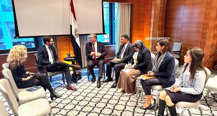 وزير البترول يعقد اجتماعا مع شركات التعدين لبحث الفرص الاستثمارية