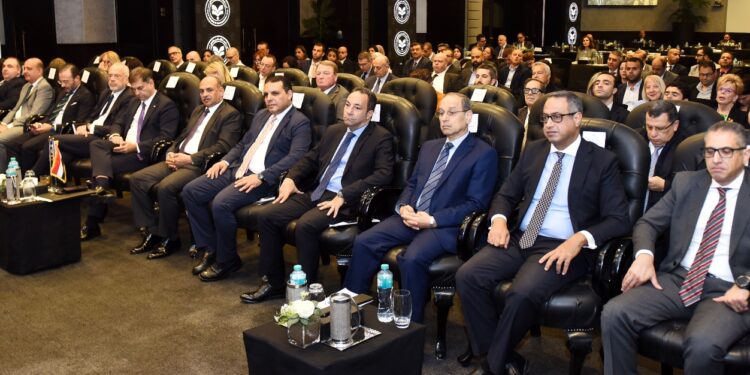 الهيئة العامة للاستثمار تؤكد التزام مصر بتهيئة بيئة جاذبة للشركات اليونانية وتعزيز التعاون الاقتصادي بين أوروبا وإفريقيا