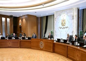 رئيس الوزراء لمجتمع رجال الأعمال والمستثمرين: ضاعفوا استثماراتكم المناخ جاذب والفرص واسعة وواعدة