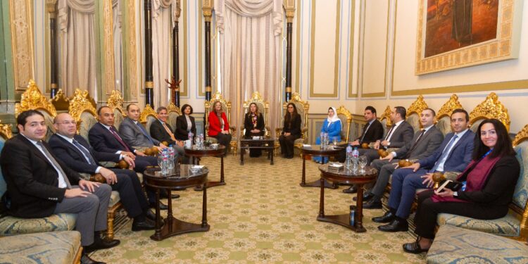 وزارة الاتصالات تطلق تجريبياً منصة GovInnover لتنمية القدرات الرقمية للعاملين بالدولة بالتعاون مع GIZ