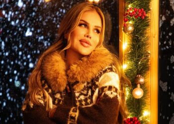 نيكول سابا تطرح أغنيتها الجديدة تلج تلج وتشهد أول ظهور لزوجها وابنتها بالكليب