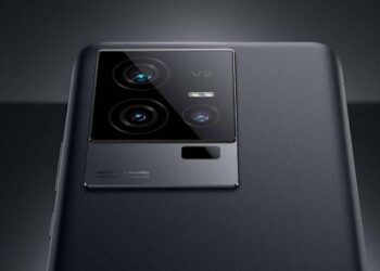 هاتف iQOO 12 يستقبل تحديث OriginOS 6 المستقر مع أندرويد 16