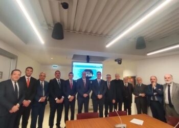 وزير العمل يلتقي رئيس اتحاد الحِرَف والمنشآت الصغيرة الإيطالي لتعزيز التعاون في التدريب المهني