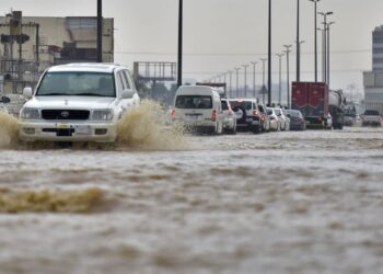 سيول ورياح مُثيرة للأتربة .. الأرصاد السعودية تُحذّر المواطنين من طقس اليوم الأربعاء