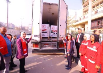 وزيرة التضامن الاجتماعي تطلق قافلة مساعدات إنسانية لدعم الأشقاء في السودان