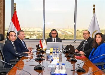 وزير التموين يجتمع مع رئيس مصلحة دمغ المصوغات والموازين لمتابعة خطط التطوير