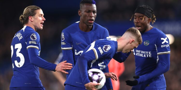 تشيلسي يواجه كارديف سيتي في كأس رابطة المحترفين الإنجليزية