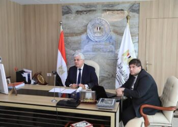 وزير التعليم العالي يعقد اجتماعًا مع المستشارين الثقافيين بالمكاتب والمراكز الثقافية المصرية بالخارج