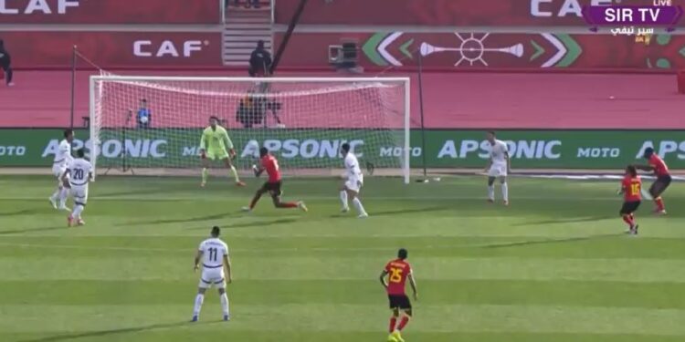 منتخب الفراعنة يتعادل مع أنجولا سلبيًا فى الشوط الأول