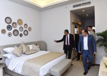 رئيس هيئة الاستثمار يتفقد مشروع «نايا ويلنس نايل سورناجا» المملوك لهيئة الاستثمار كنموذج ناجح للشراكة بين الدولة والقطاع الخاص في مجال السياحة العلاجية