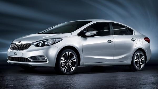 اركب كيا K3 سيدان سعرها 750 ألف جنيه