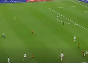 مروان حمدى يدرك التعادل لمنتخب مصر أمام الإمارات فى كأس العرب