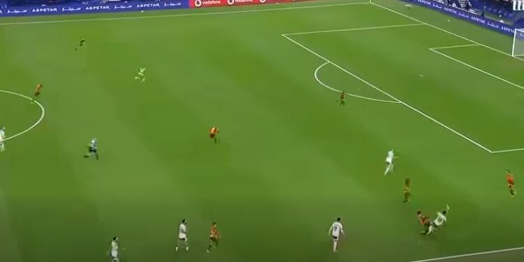 مروان حمدى يدرك التعادل لمنتخب مصر أمام الإمارات فى كأس العرب