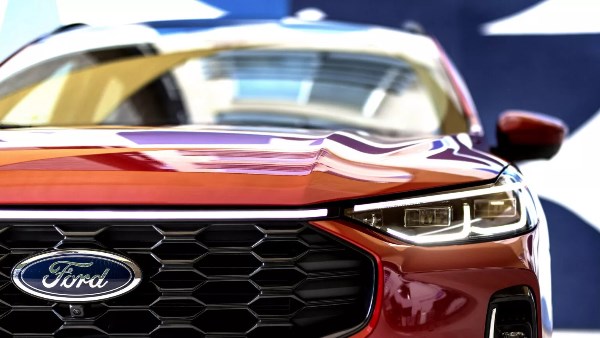 فورد تعترف بخسارتها في المنافسة مع تويوتا وهيونداي