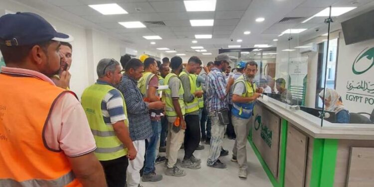 ماهي الفئات المستحقة منحة عيد الميلاد؟