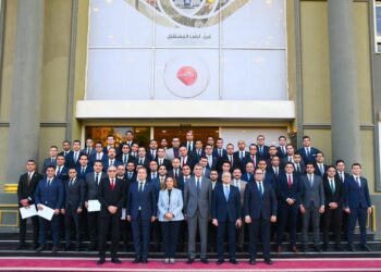 وزارة الاتصالات والأكاديمية الوطنية تختتمان فعاليات تدريب الدفعة الأولى من المبادرة الوطنية للاستخدام الآمن والمسئول للذكاء الاصطناعى           